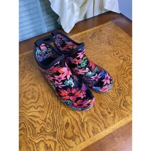 ARESGO Women Garden Boots Rain Shoes Slip On Floral Print Sz 7
